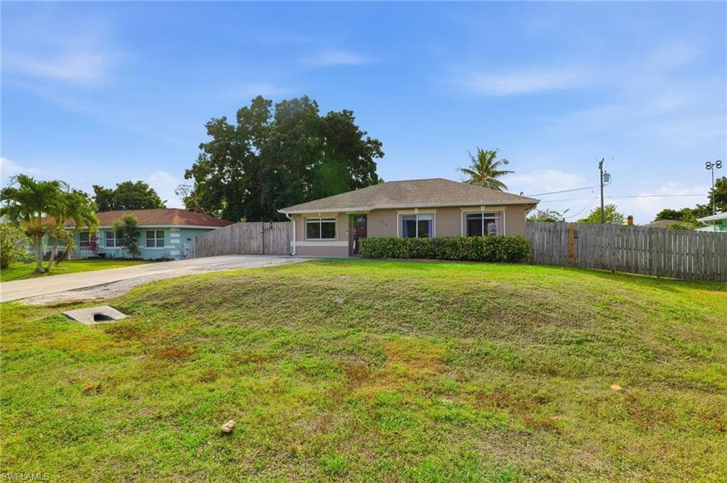 5490 27th AVE SW NAPLES, FL 34116