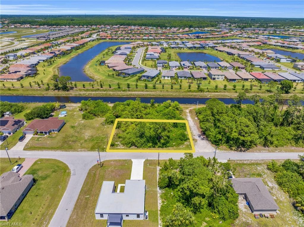 7501 Terry AVE N LEHIGH ACRES, FL 33971