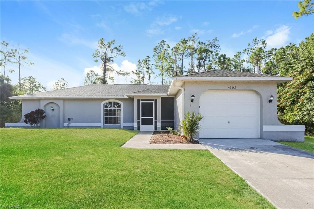 4502 E 21st ST ALVA, FL 33920