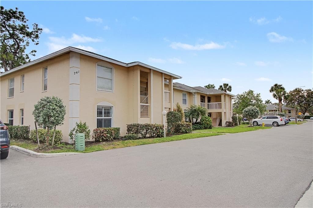 741 Landover CIR 102 NAPLES, FL 34104