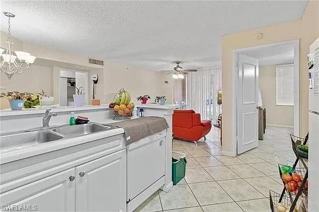 1260 Wildwood Lakes BLVD 103 NAPLES, FL 34104