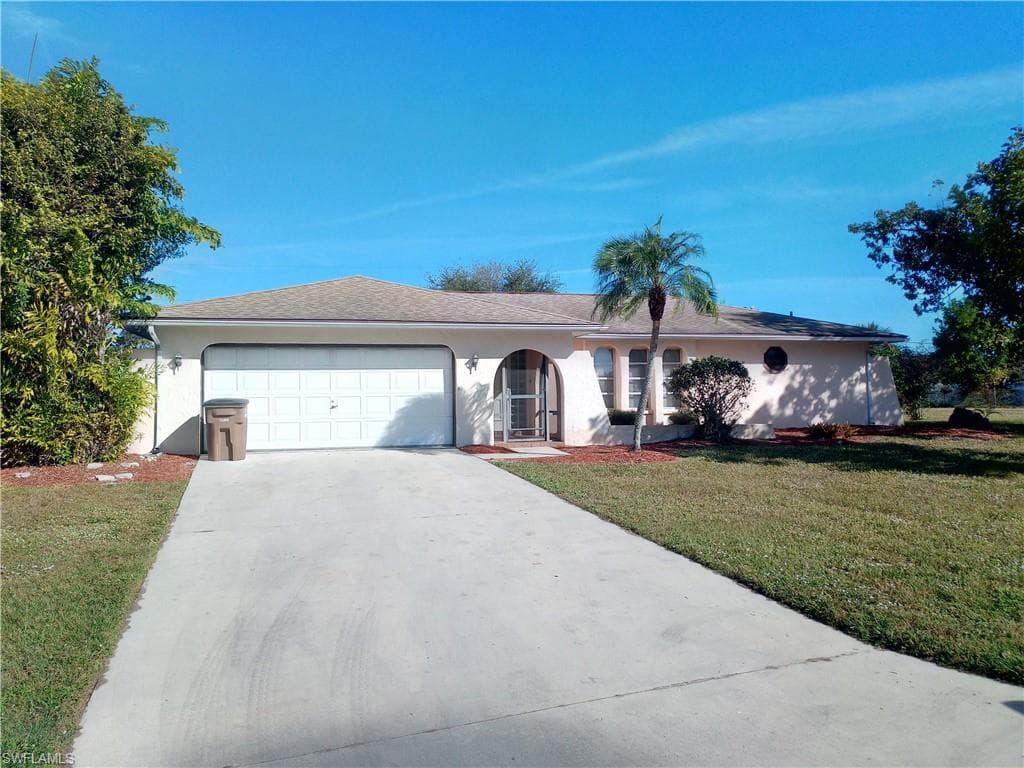 1405 SE 34th TER CAPE CORAL, FL 33904
