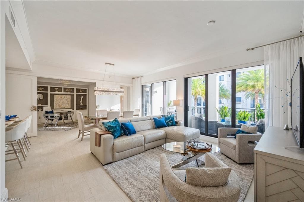 1135 3rd AVE S 304 NAPLES, FL 34102