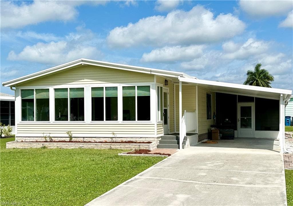 26287 Queen Mary LN BONITA SPRINGS, FL 34135