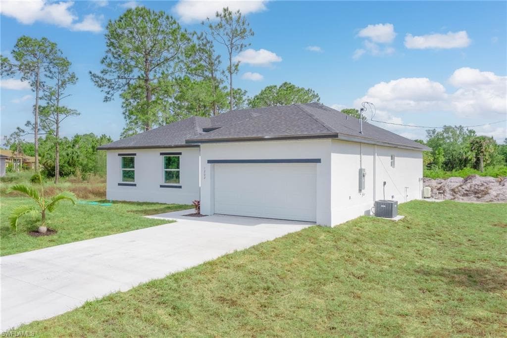3121 71st ST W LEHIGH ACRES, FL 33971