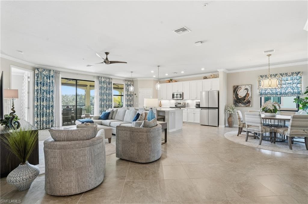 17281 Cherrywood CT 8603 BONITA SPRINGS, FL 34135