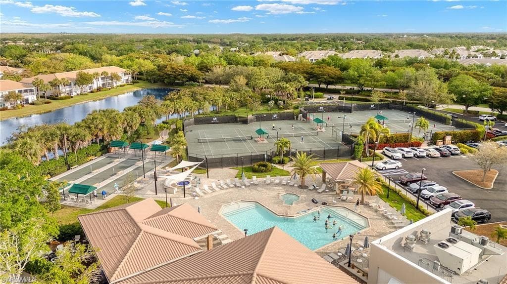 9261 Spring Run BLVD 2409 ESTERO, FL 34135