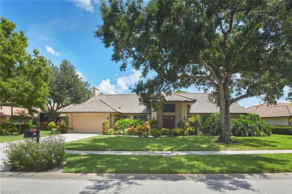 208 Silverado DR NAPLES, FL 34119