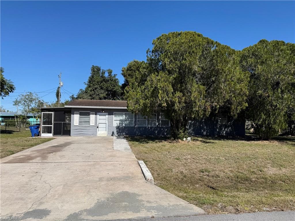 505 Jersey RD W LEHIGH ACRES, FL 33936