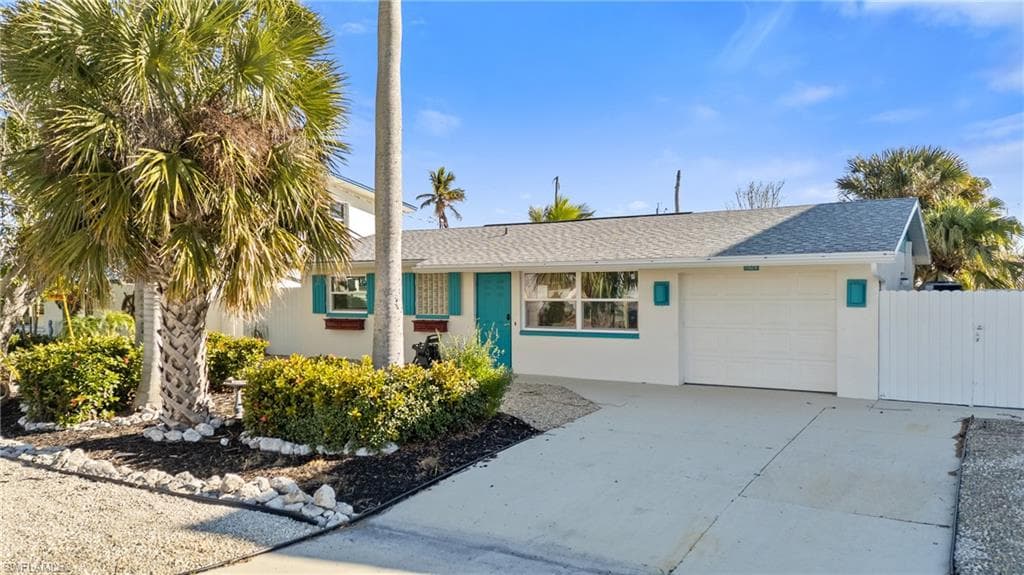11828 Island AVE MATLACHA, FL 33993