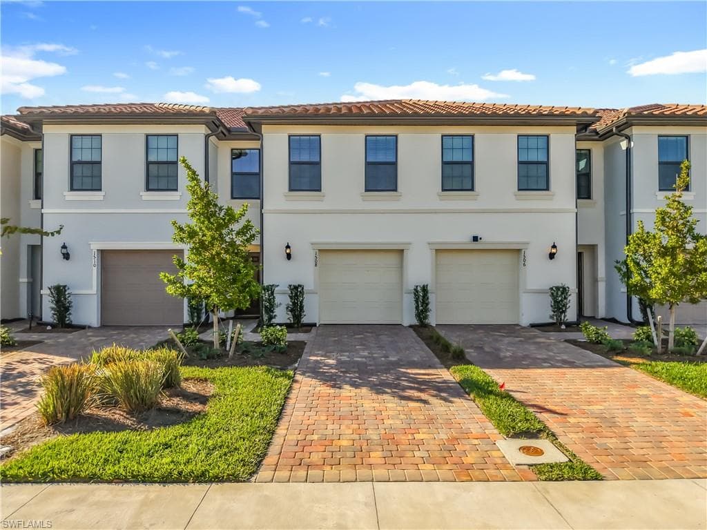 1508 Fells Cove LN CAPE CORAL, FL 33909