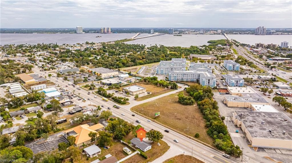 164 Pondella RD NORTH FORT MYERS, FL 33903