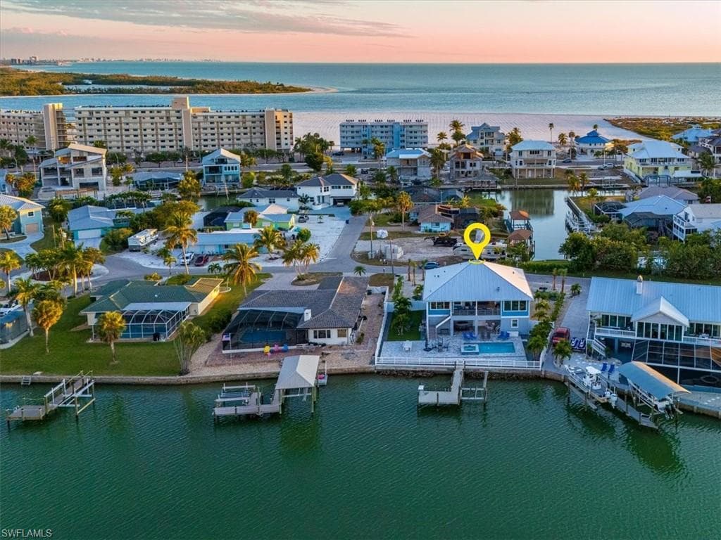 8425 Lagoon RD FORT MYERS BEACH, FL 33931