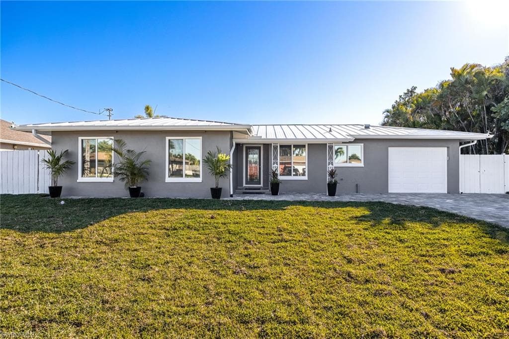 3113 SE 17th PL CAPE CORAL, FL 33904