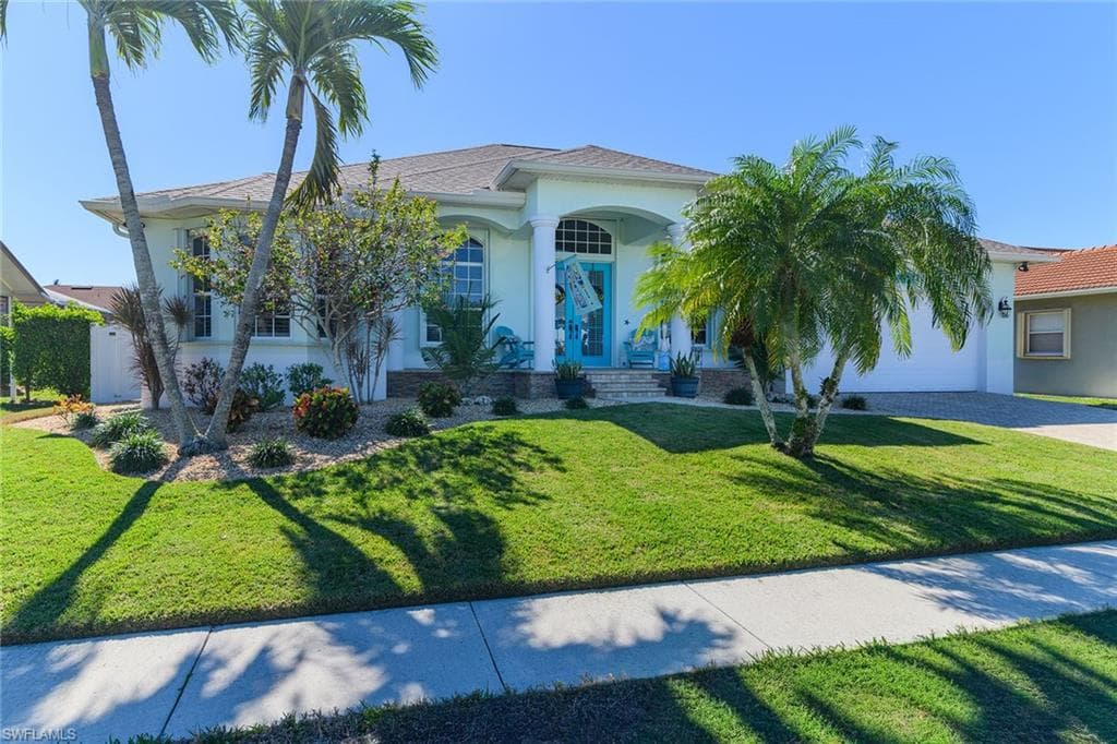 1475 Belvedere AVE MARCO ISLAND, FL 34145