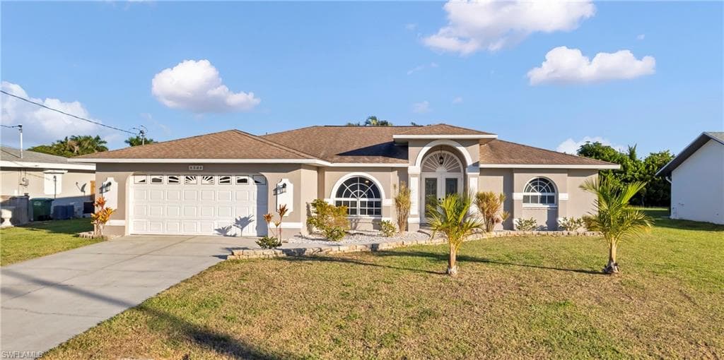 1131 SE 13th TER CAPE CORAL, FL 33990