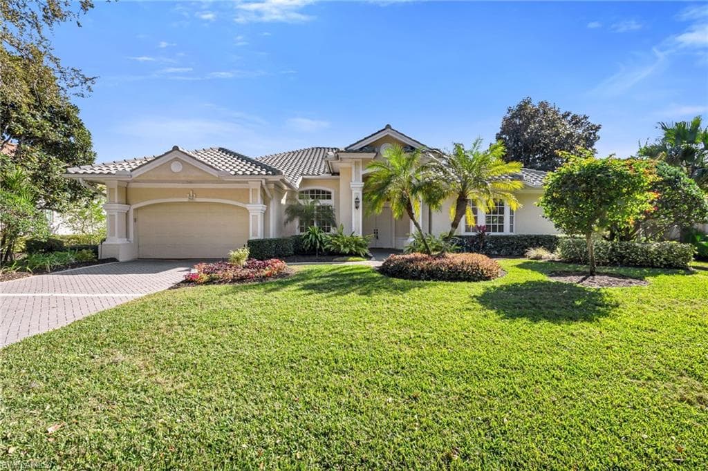 968 Spanish Moss TRL NAPLES, FL 34108