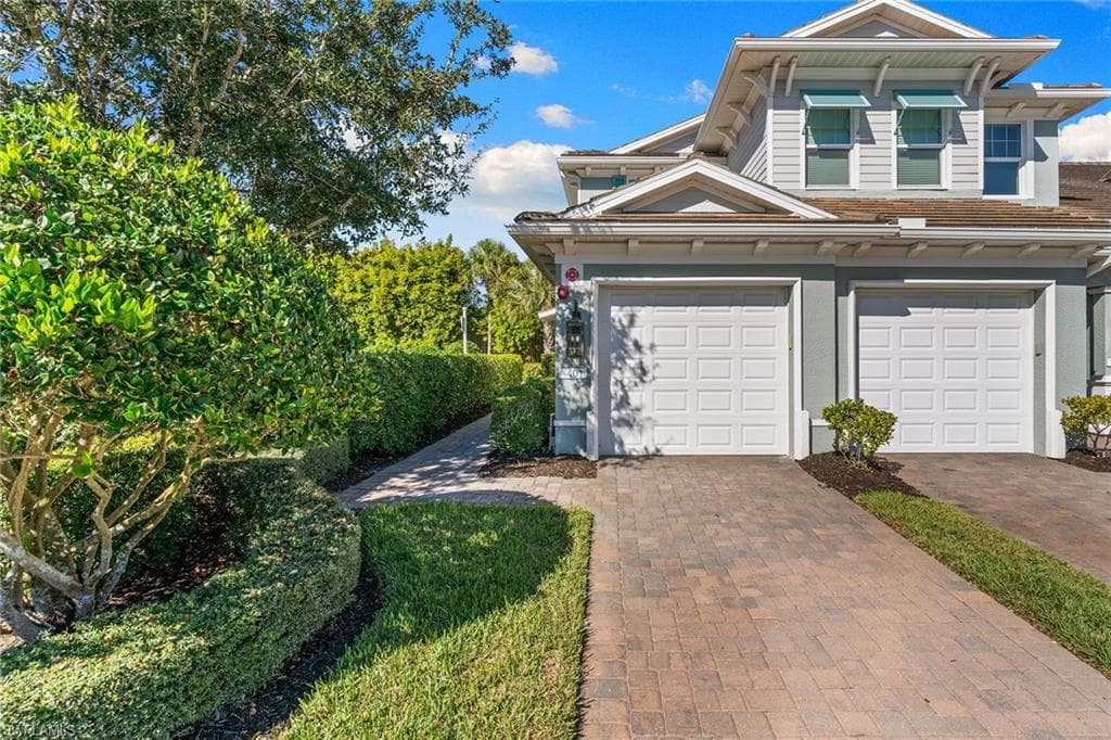 2343 Sheen LN 401 NAPLES, FL 34120
