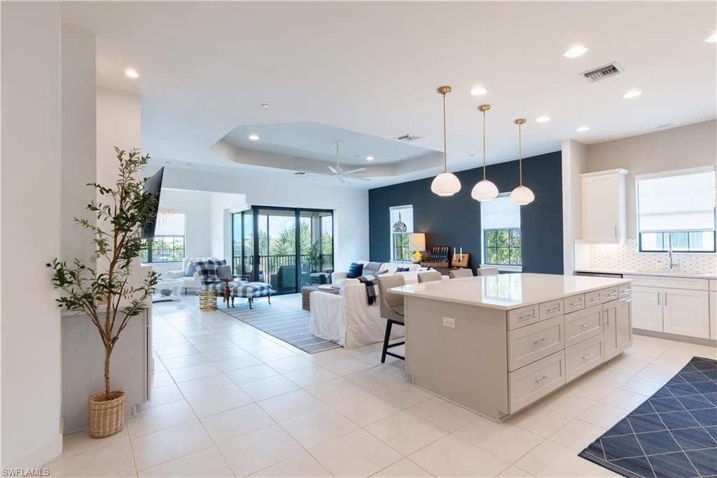 9673 Montelanico LOOP 204 NAPLES, FL 34119