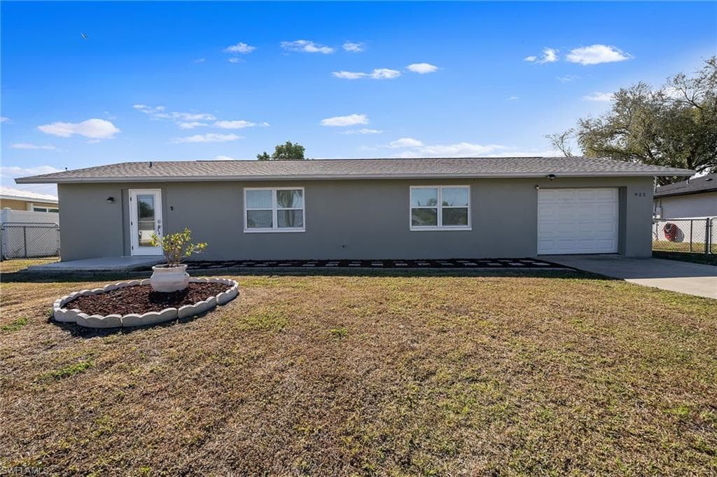 922 27th TER CAPE CORAL, FL 33904