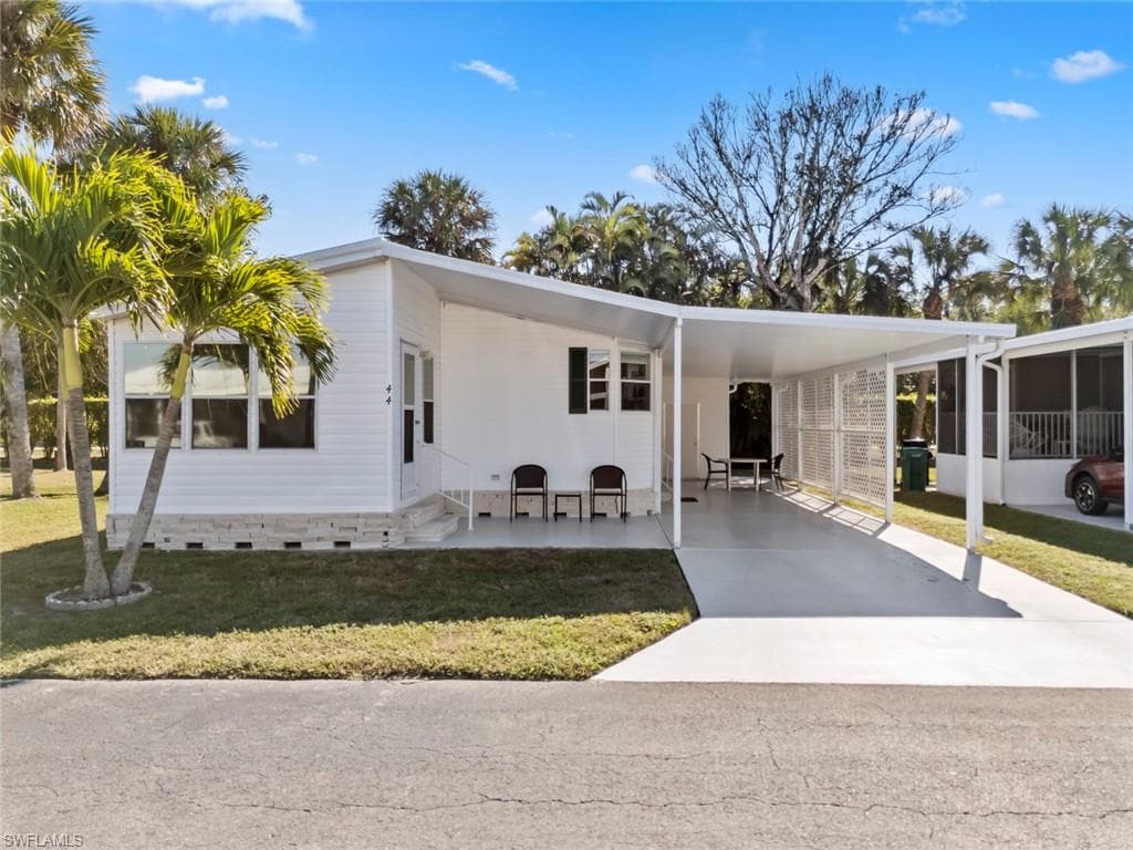 44 Turquoise AVE 44T NAPLES, FL 34114