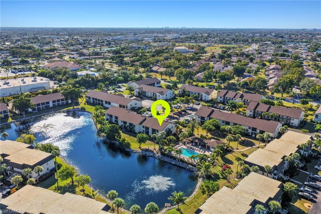 9290 Lake Park DR 201 FORT MYERS, FL 33919