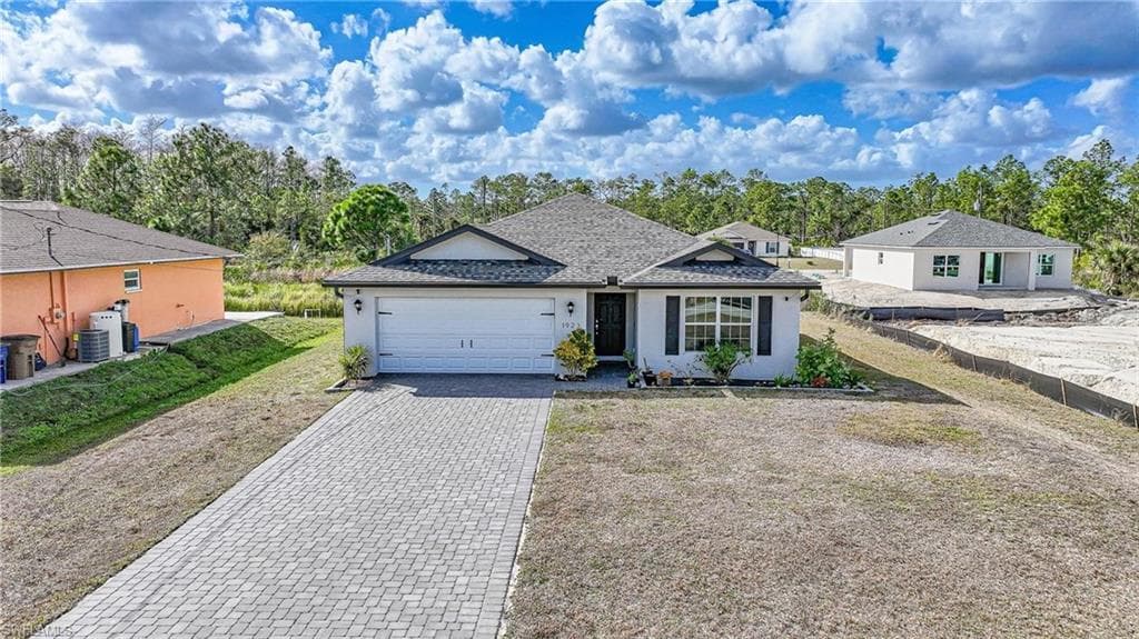1923 Kester AVE LEHIGH ACRES, FL 33972