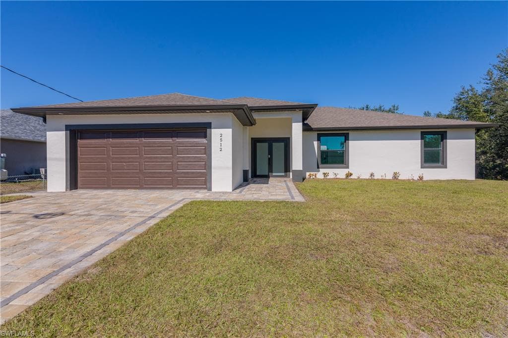 2512 61st ST W LEHIGH ACRES, FL 33971