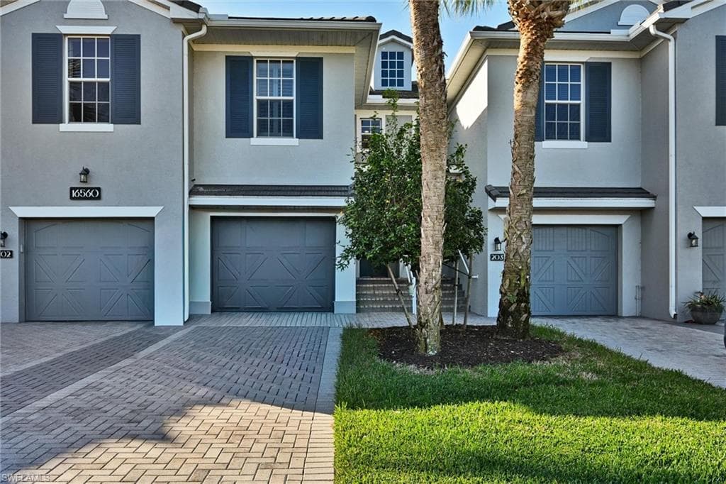 16560 Goldenrod LN 202 ALVA, FL 33920