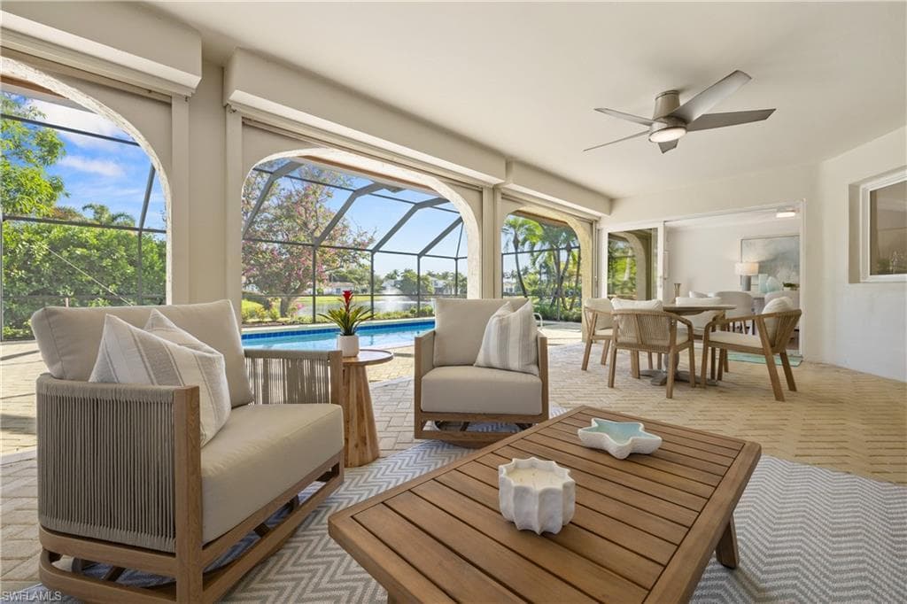 4916 Crayton RD NAPLES, FL 34103