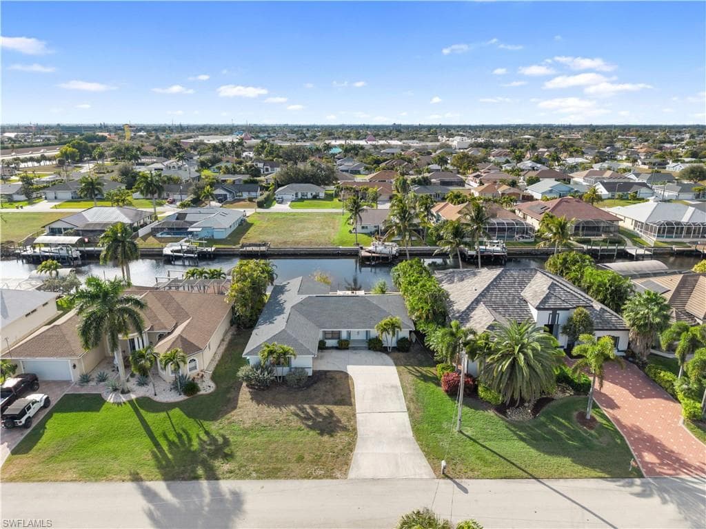 2226 SE 19th PL CAPE CORAL, FL 33990