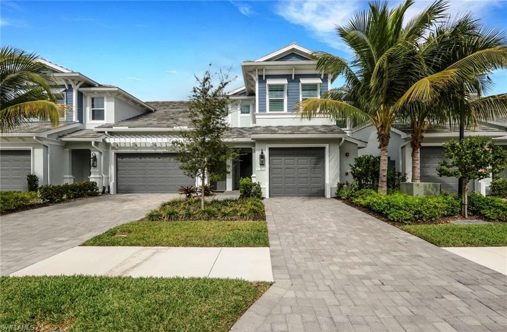2647 Seychelles CIR 2202 NAPLES, FL 34112