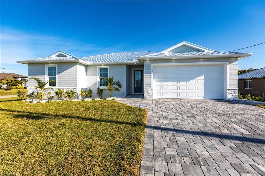 2729 SW 4th TER CAPE CORAL, FL 33991