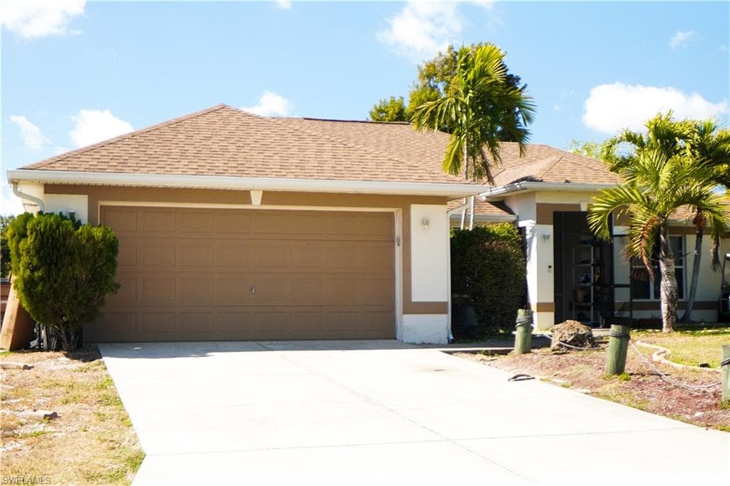 2620 NE 21st CT CAPE CORAL, FL 33909