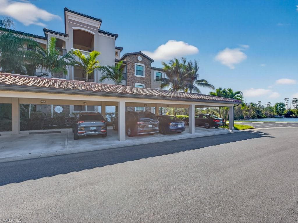 9826 Giaveno CIR 1527 NAPLES, FL 34113