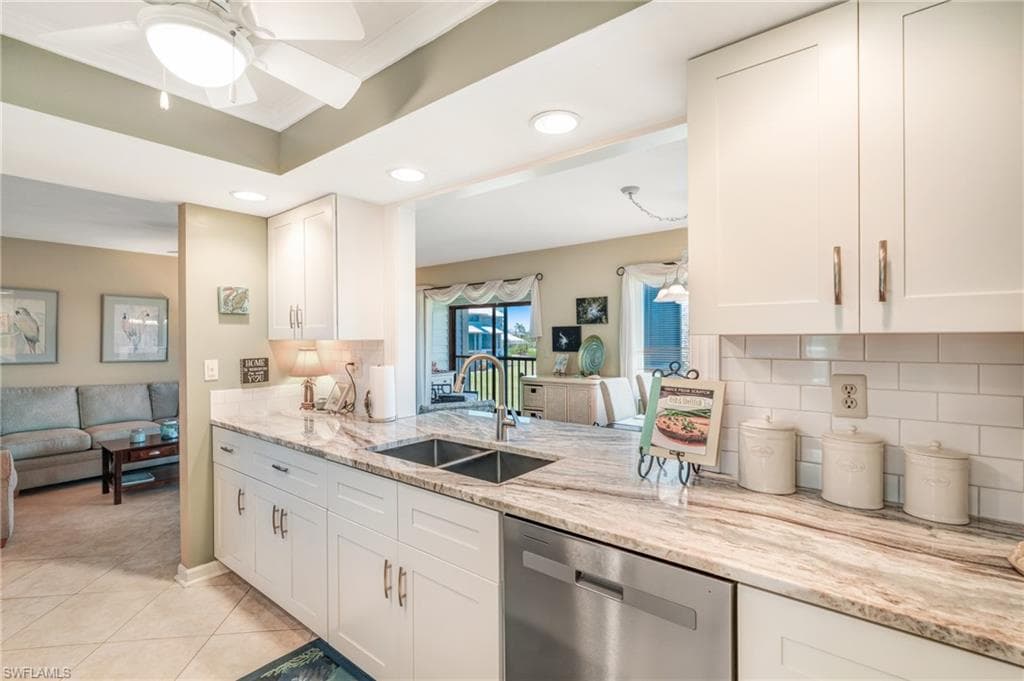 5261 Blue Crab CIR 5 BOKEELIA, FL 33922