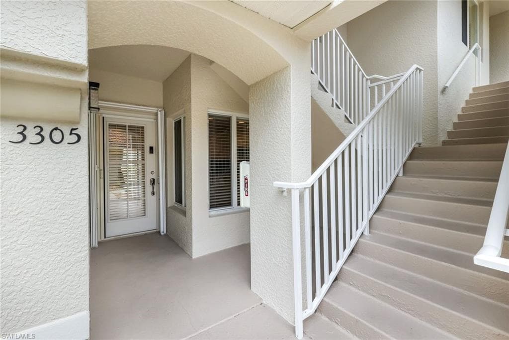 3029 Driftwood WAY 3305 NAPLES, FL 34109