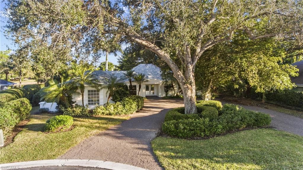 640 Jacana CIR NAPLES, FL 34105