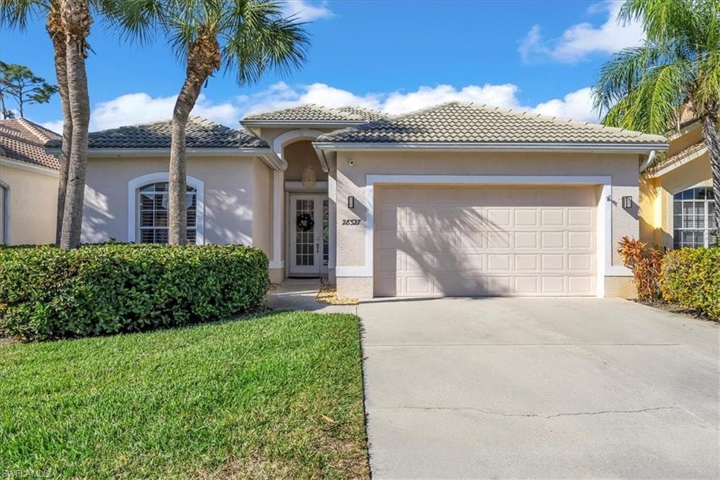 28327 Hidden Lake DR BONITA SPRINGS, FL 34134
