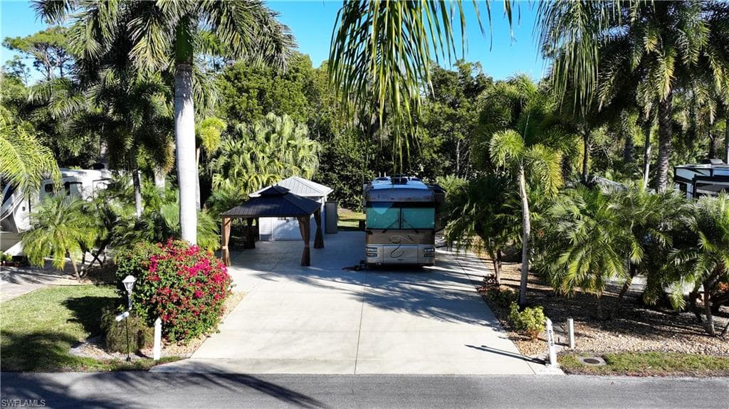 10075 Ramblewood CT FORT MYERS, FL 33905