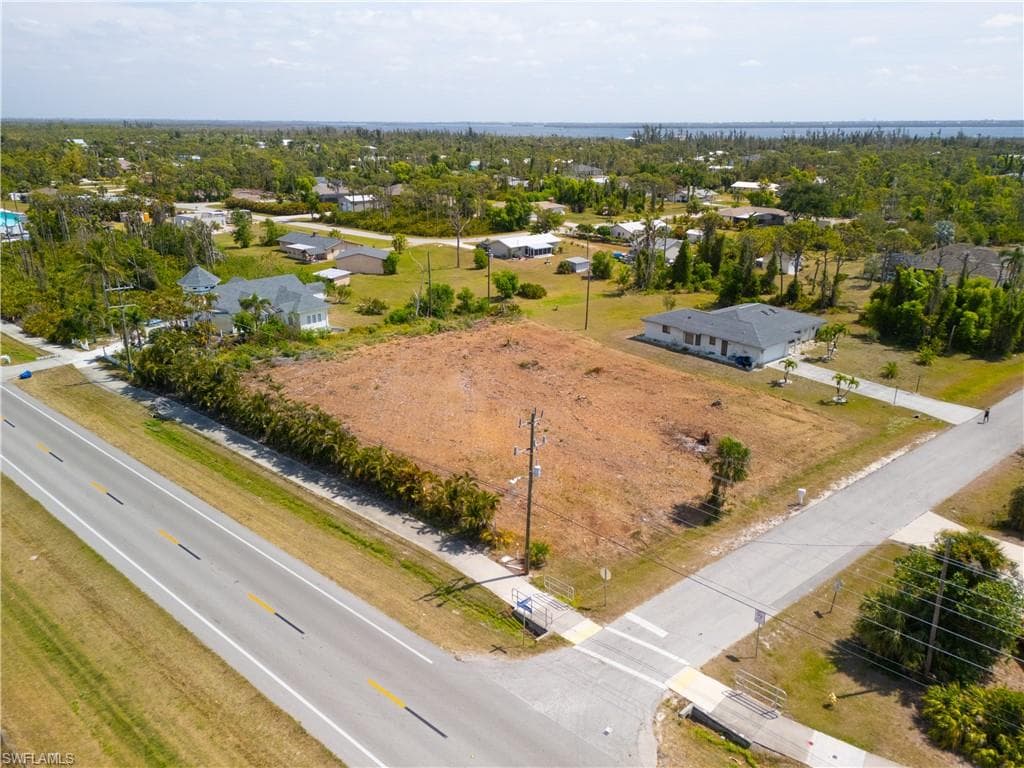 5500 Stringfellow RD ST. JAMES CITY, FL 33956