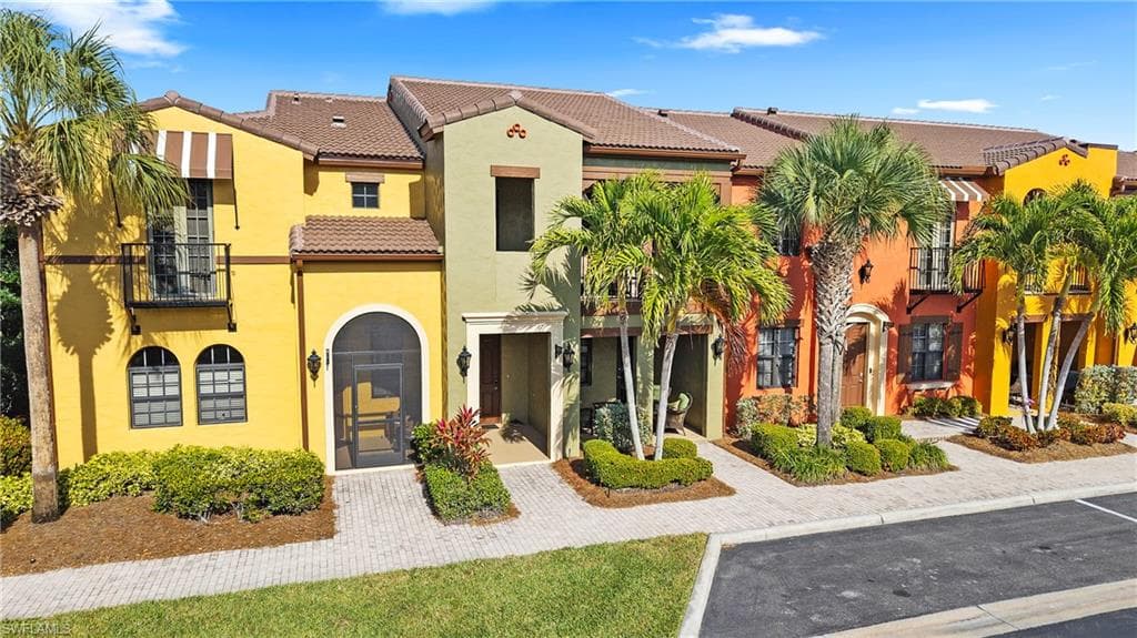 9027 Alturas LN 3304 NAPLES, FL 34113
