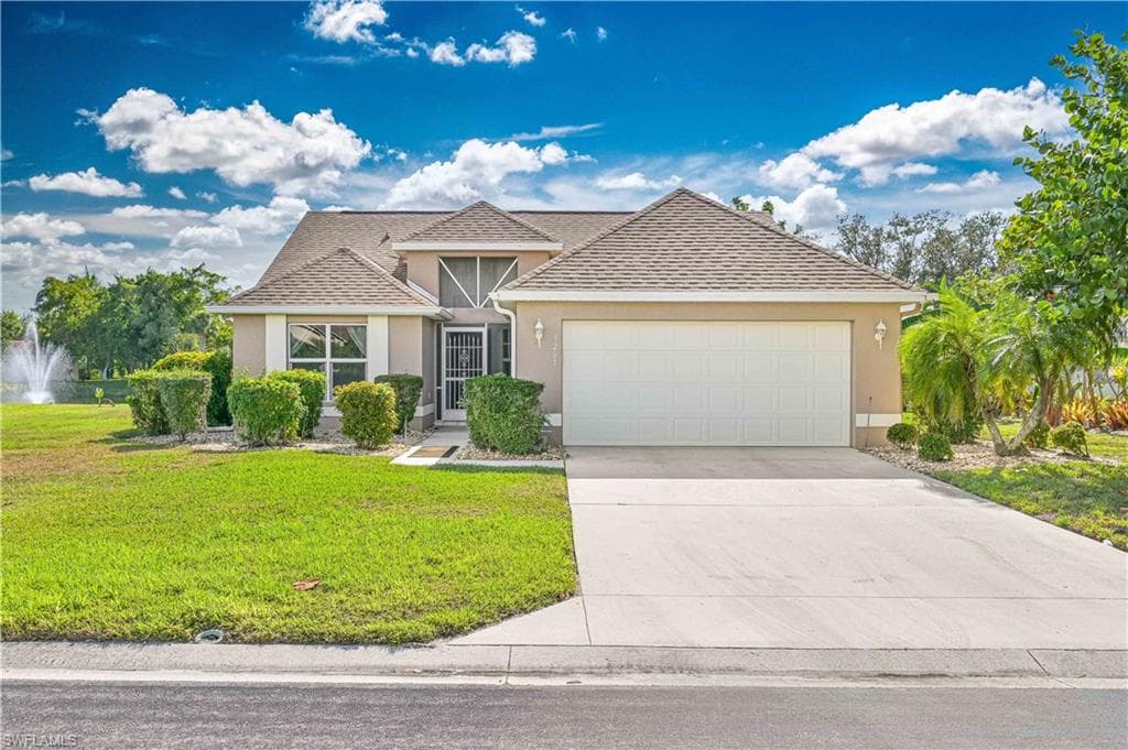 9201 Marigold CT FORT MYERS, FL 33919