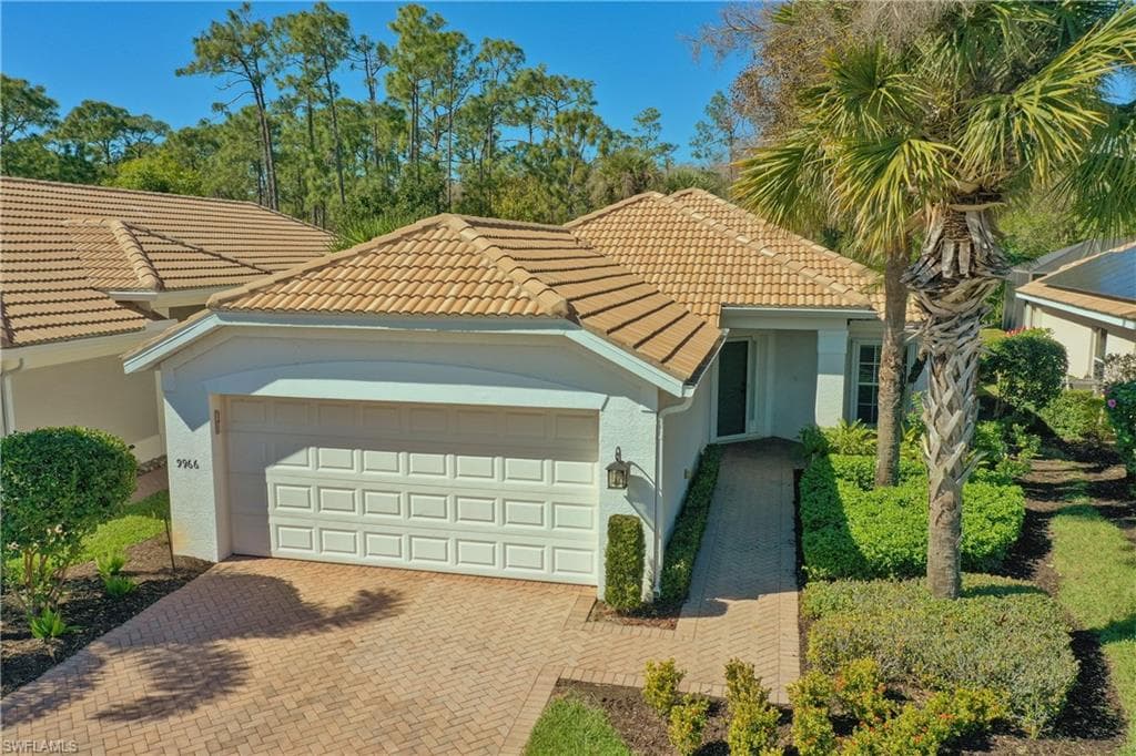 9966 HORSE CREEK RD FORT MYERS, FL 33913