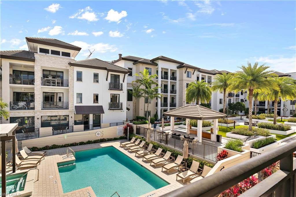 1030 3rd AVE S 302 NAPLES, FL 34102