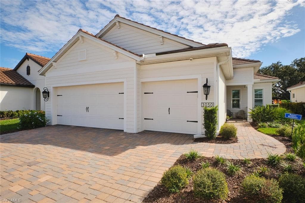 3050 Heritage Pines DR FORT MYERS, FL 33905