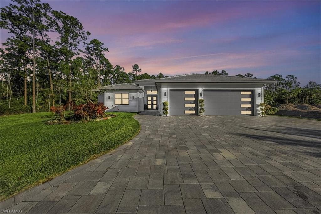 3261 15th AVE SW NAPLES, FL 34117