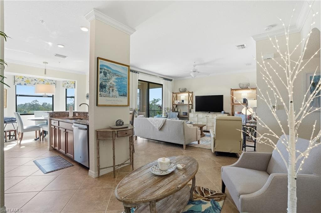 9830 Giaveno CIR 1646 NAPLES, FL 34113