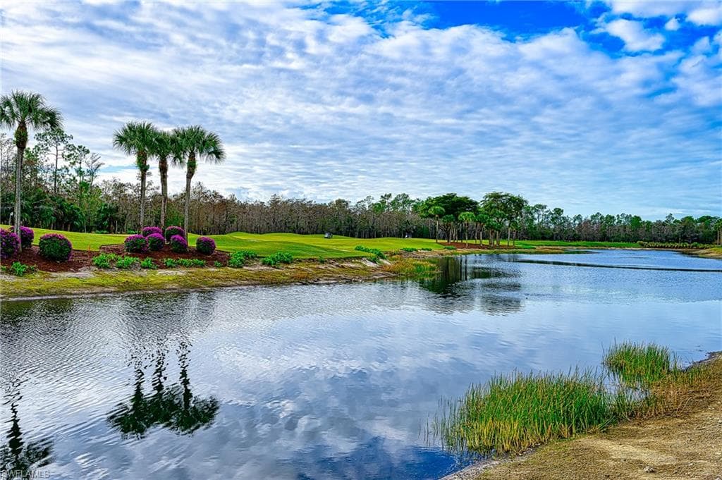 3790 Sawgrass WAY 3222 NAPLES, FL 34112