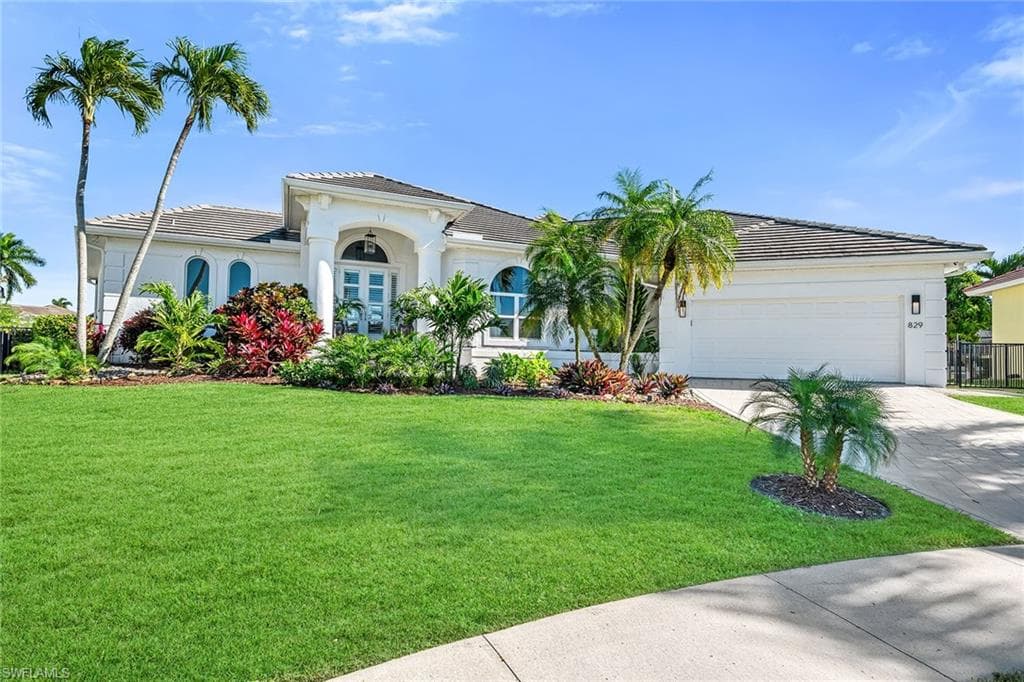 829 Bluebonnet CT MARCO ISLAND, FL 34145